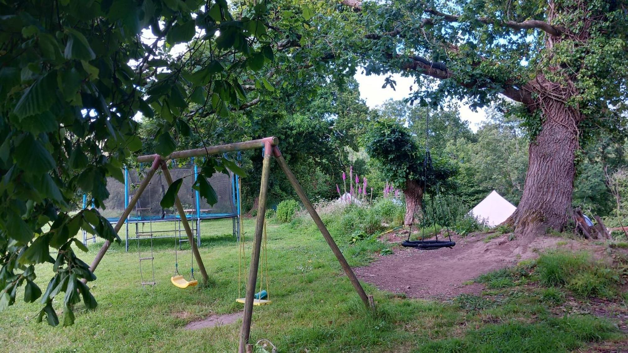 Tente Insolite En Pleine Nature Treduder Εξωτερικό φωτογραφία
