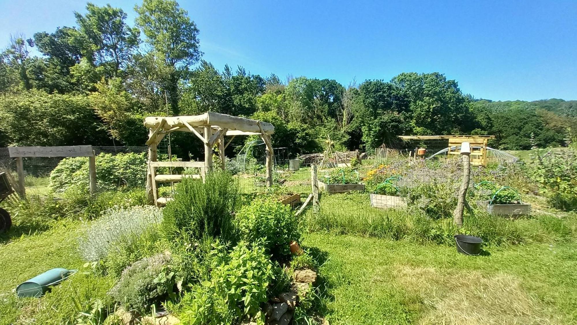 Tente Insolite En Pleine Nature Treduder Εξωτερικό φωτογραφία